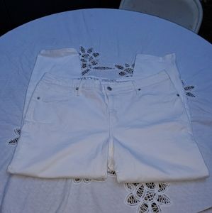 AVA & VIV cropped jeggling size 16W color white